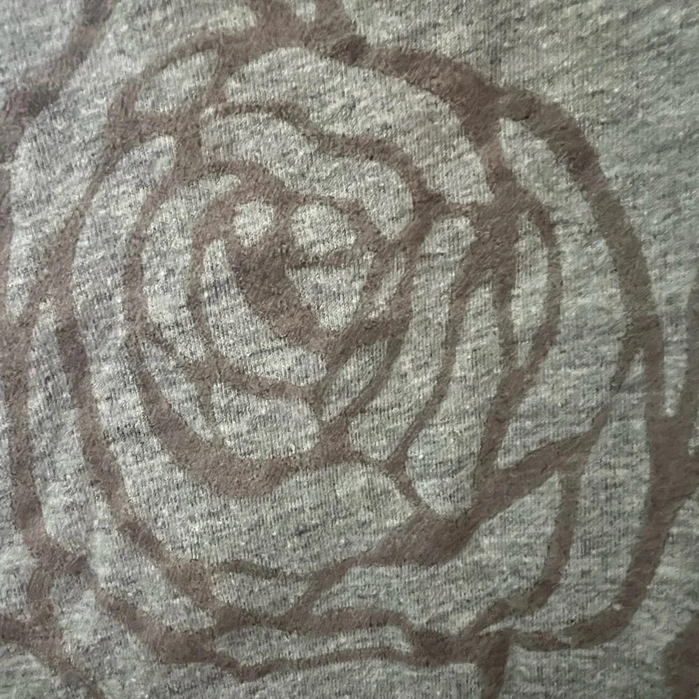Fabletics Gray Rose Pattern Tank Top - Picture 3 of 5